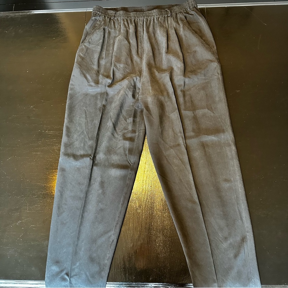 Vintage Saks Fifth Ave Medium Black 100% Silk Pants Trousers Vacation Straight